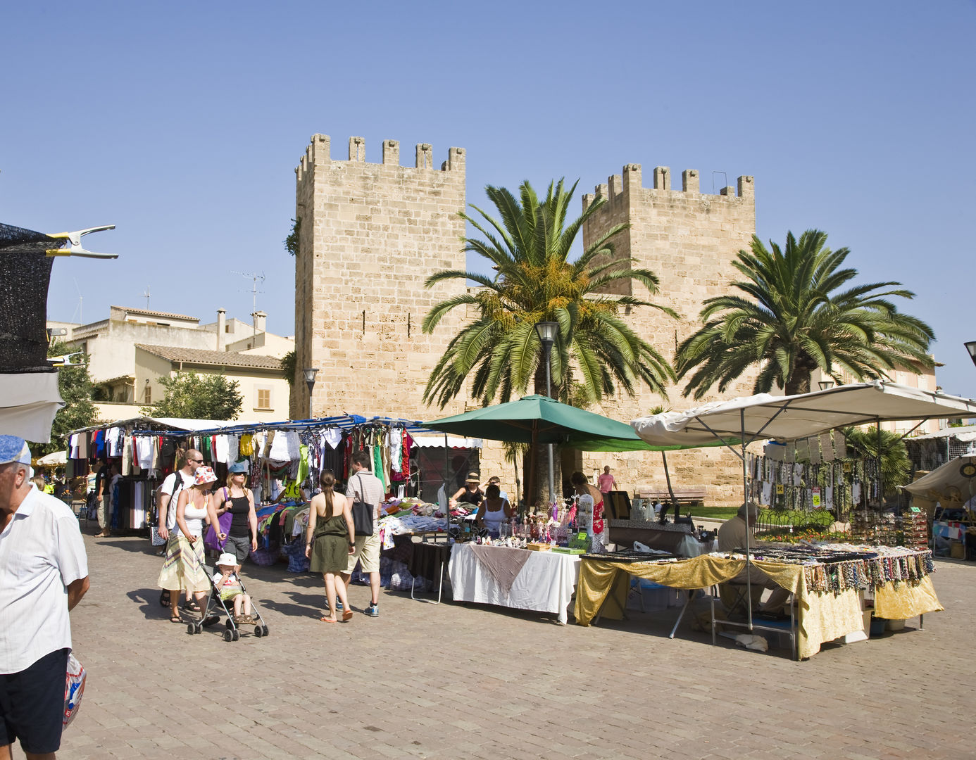 Eine von Tors in Alcudia Mauern