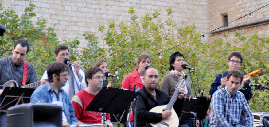 Musikband bei dem Weinfest