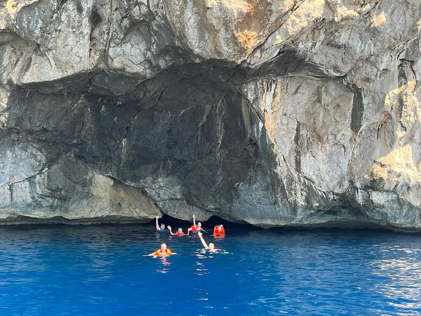 snoerkelling in the blue cave