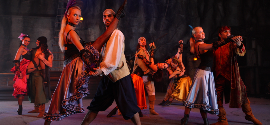 pirates show mallorca actors