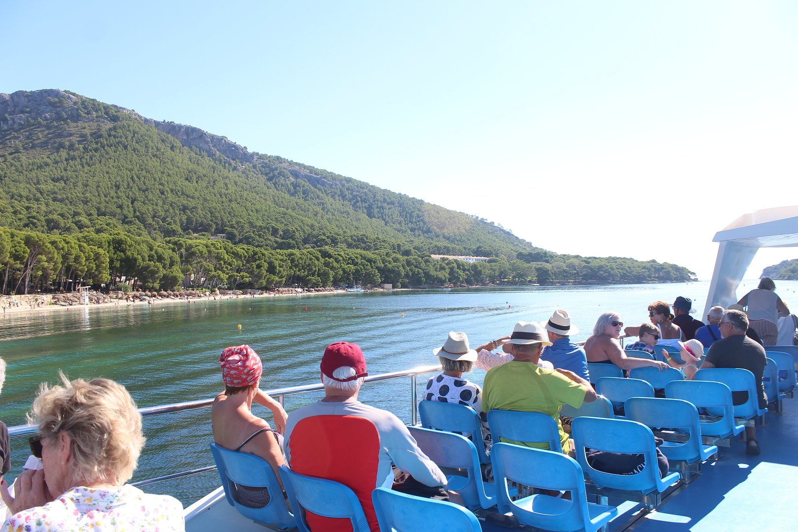 boat tour
