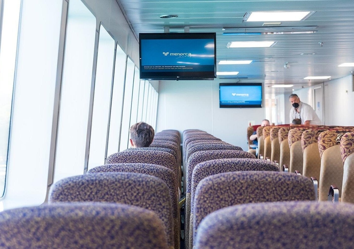 Przybycie do portu na Minorce