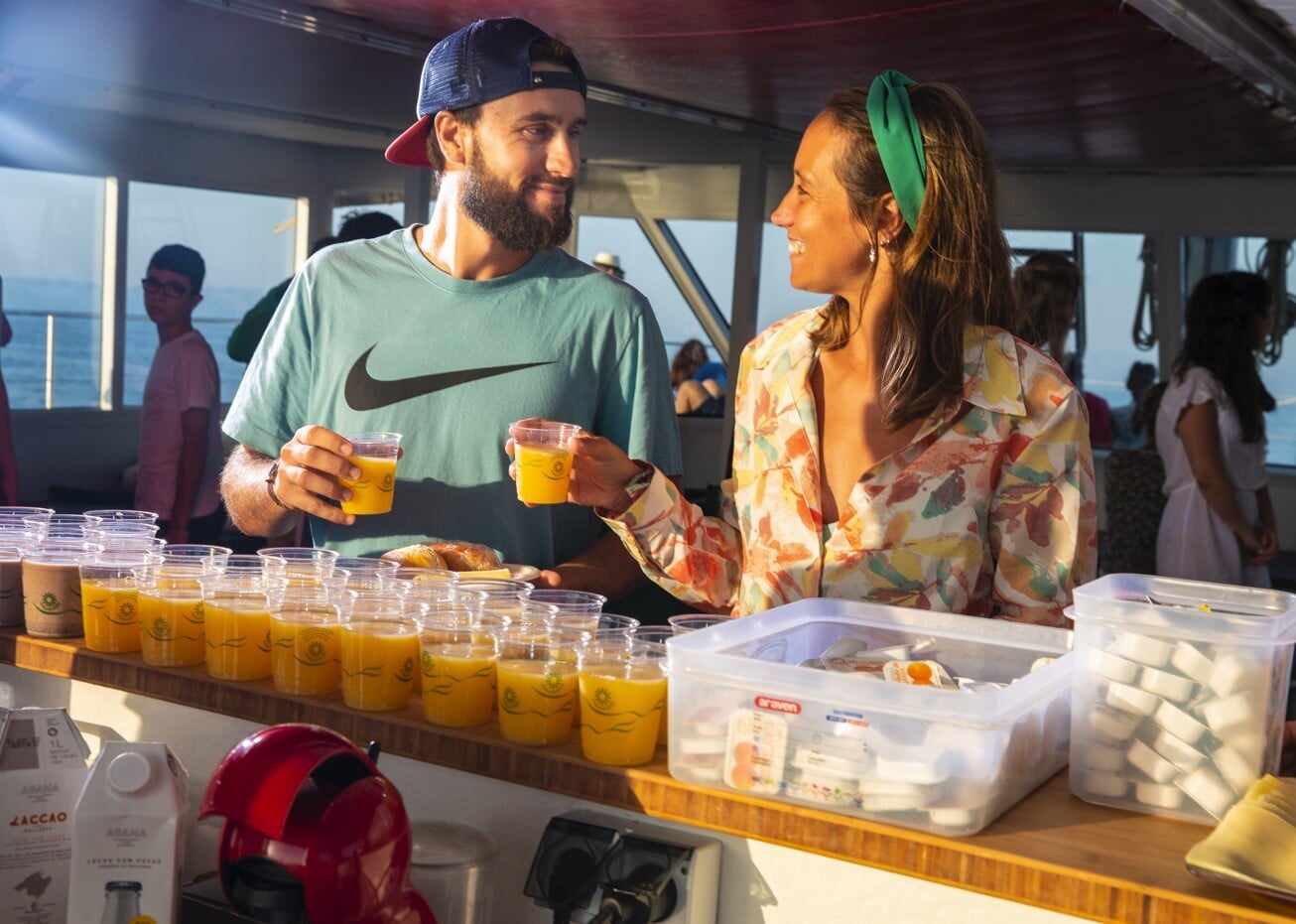 Śniadanie na łodzi